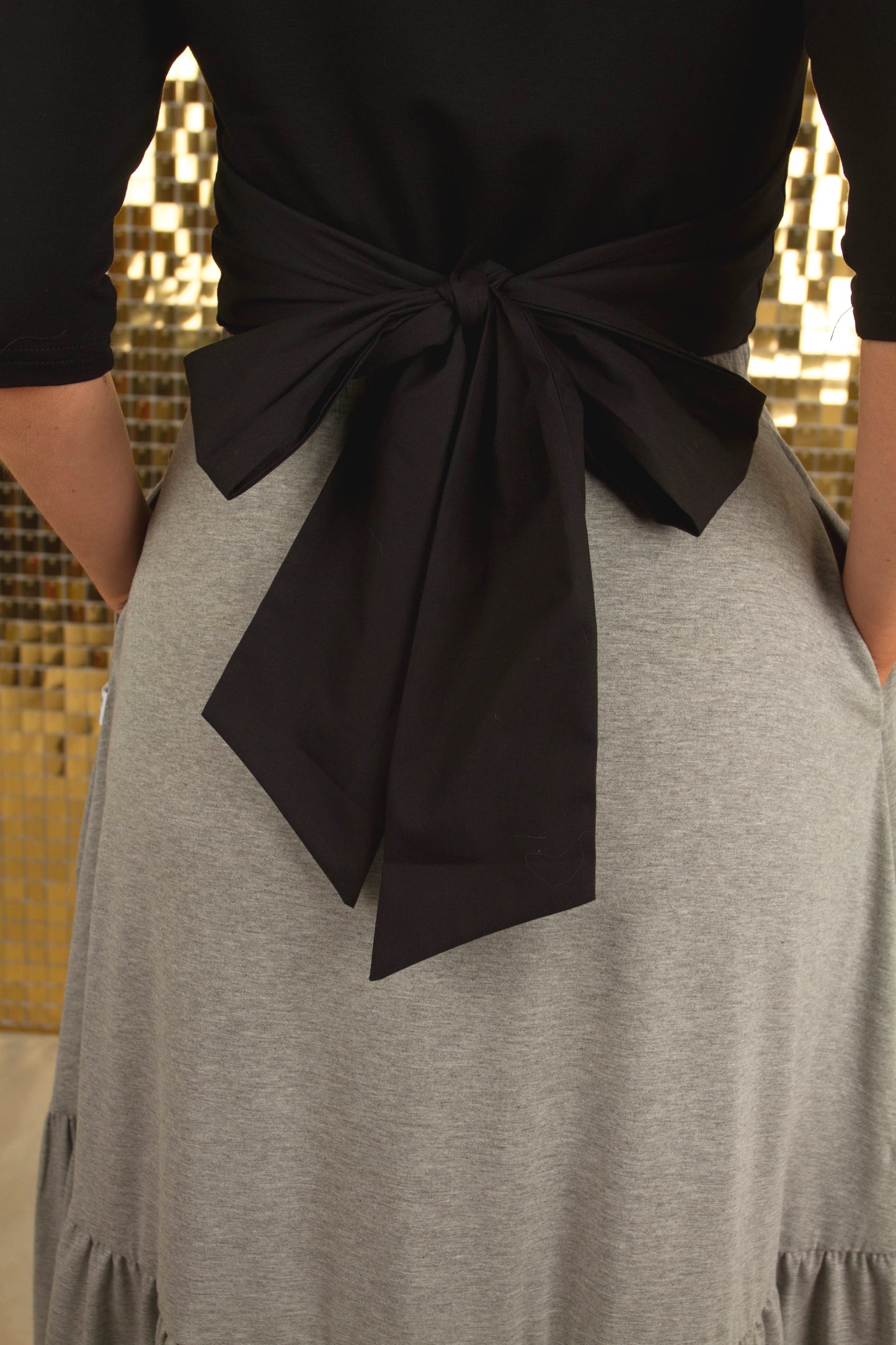 Primrose Top With Bow In Black