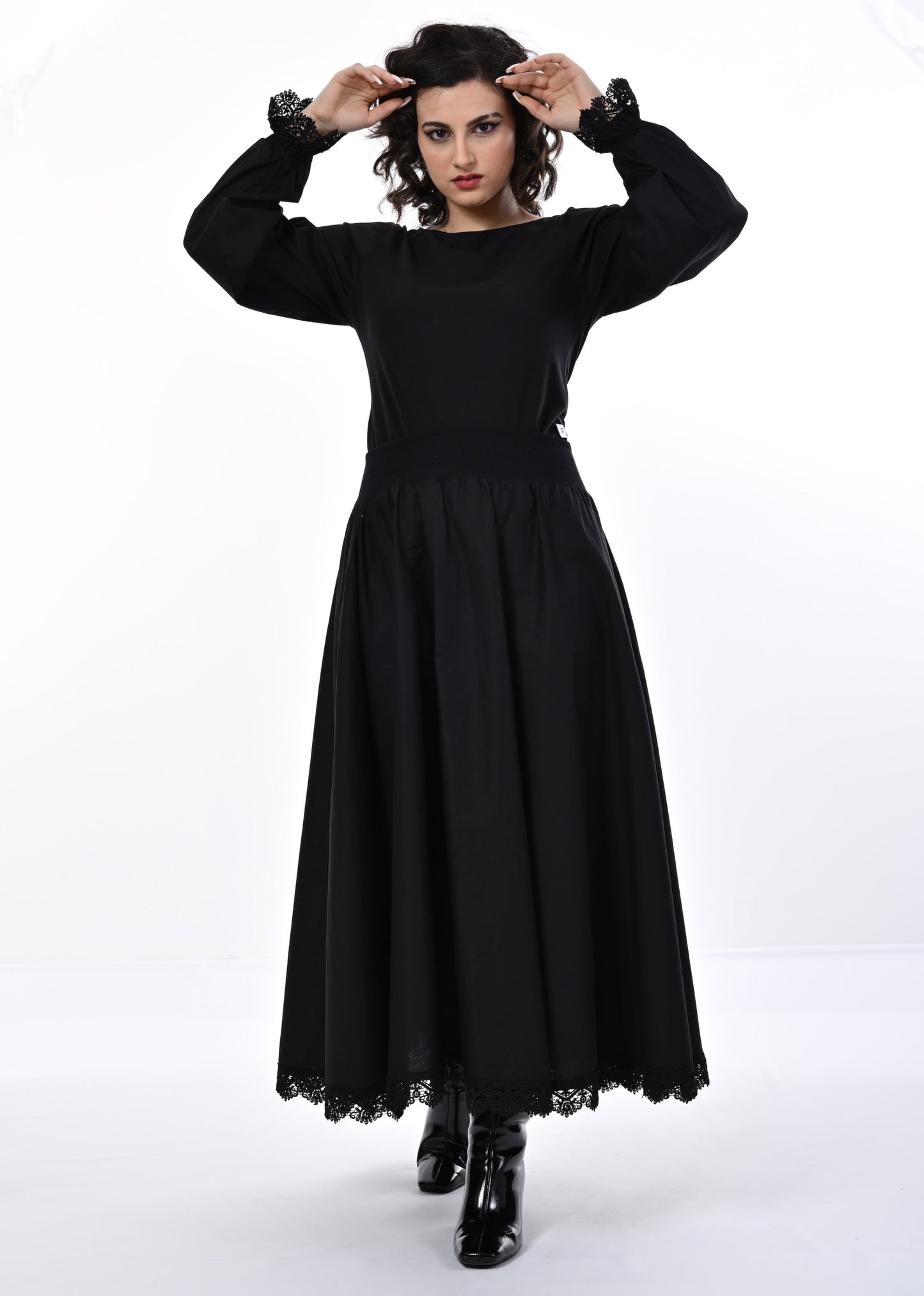 Manhattan Midaxi Skirt With Lace Hem