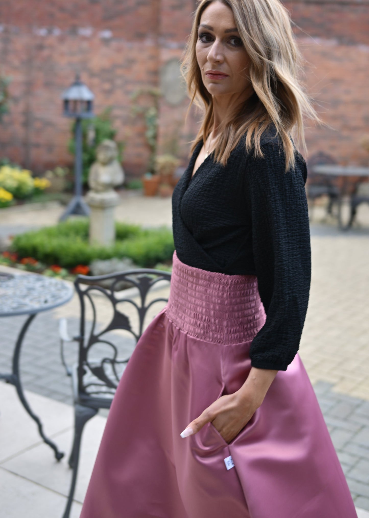 Orchid Midi Skirt With Pockets In Rose Satin