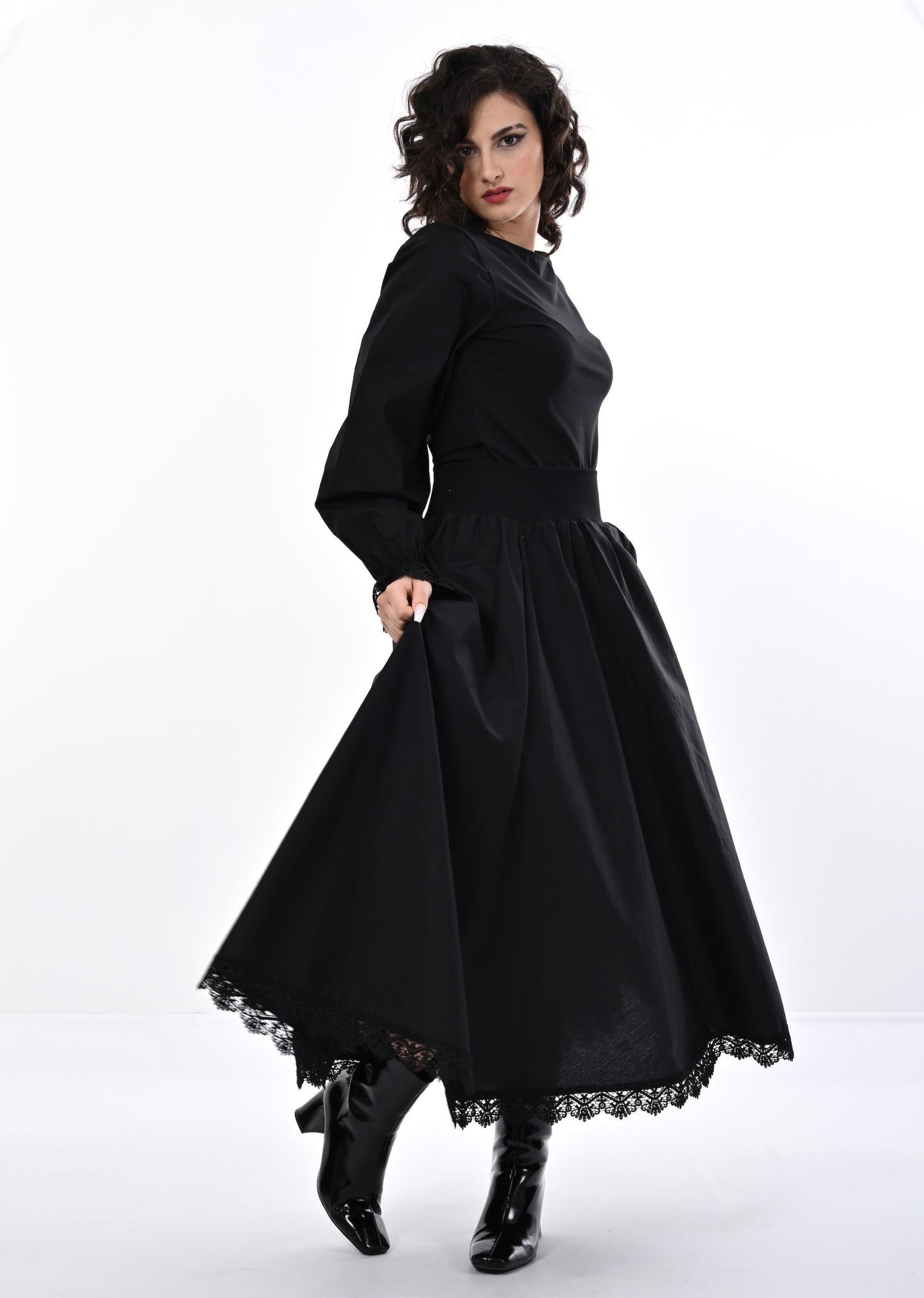 Manhattan Midaxi Skirt With Lace Hem
