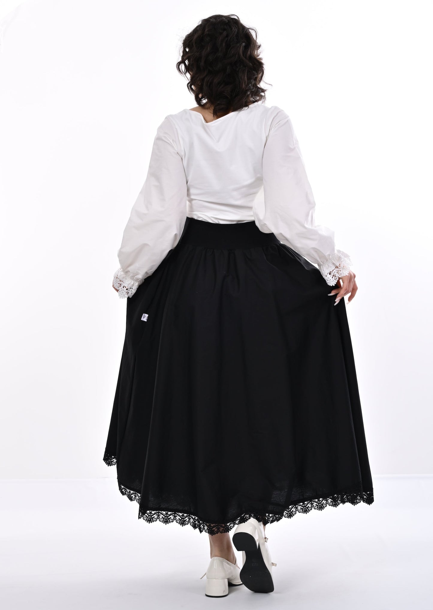 Manhattan Midaxi Skirt With Lace Hem