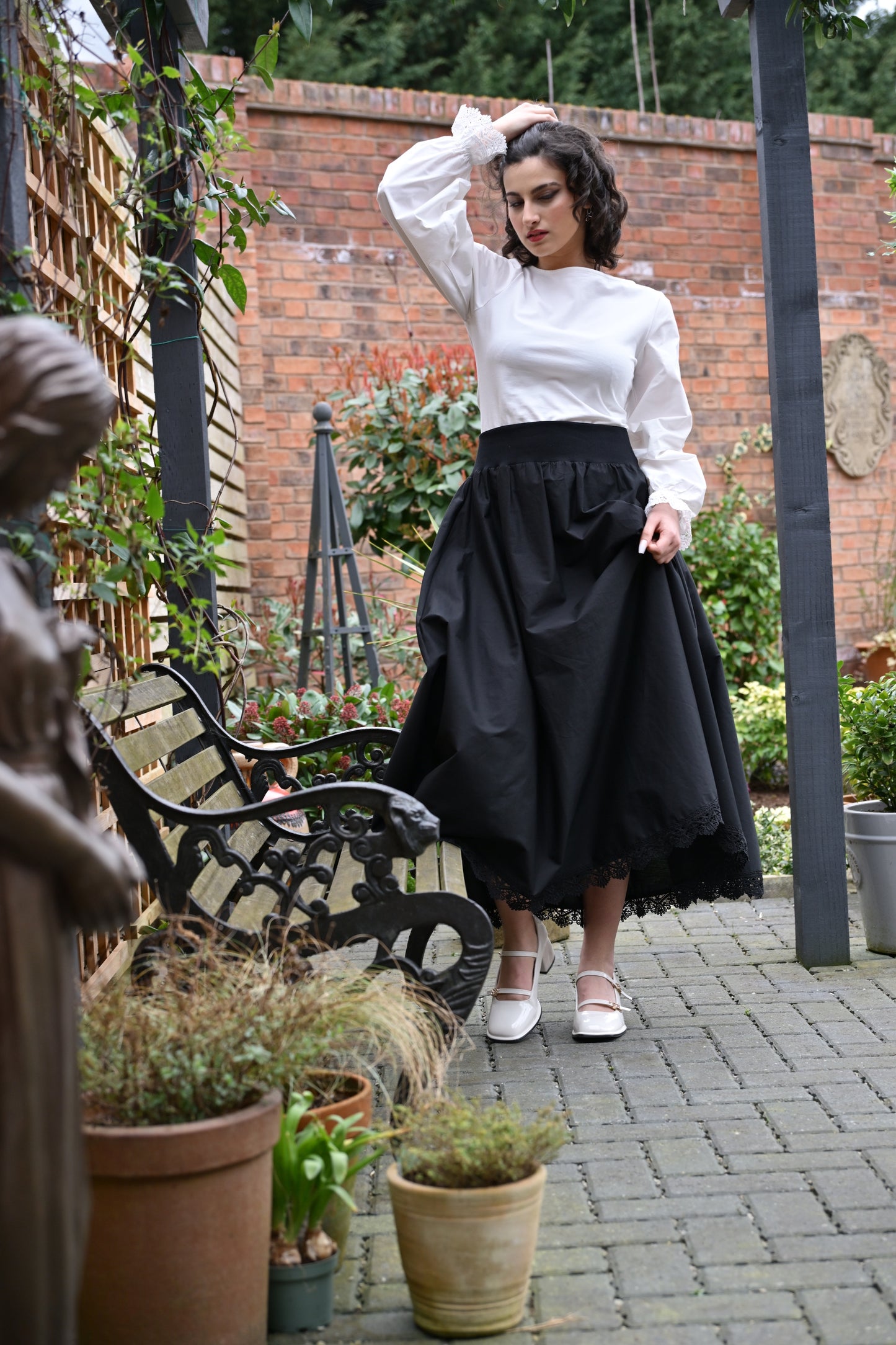 Maranta Top With Lace Cuffs In Ivory