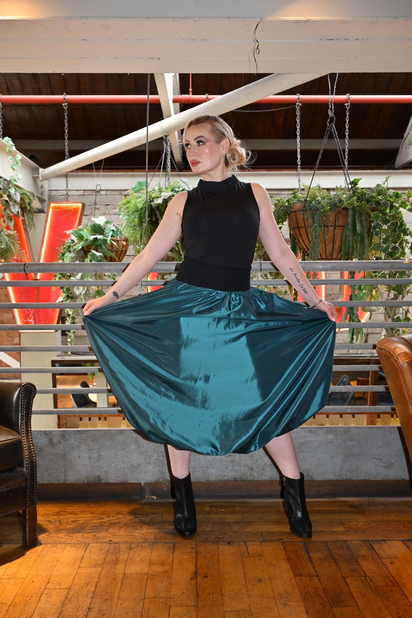 Débardeur bouton d'or en noir