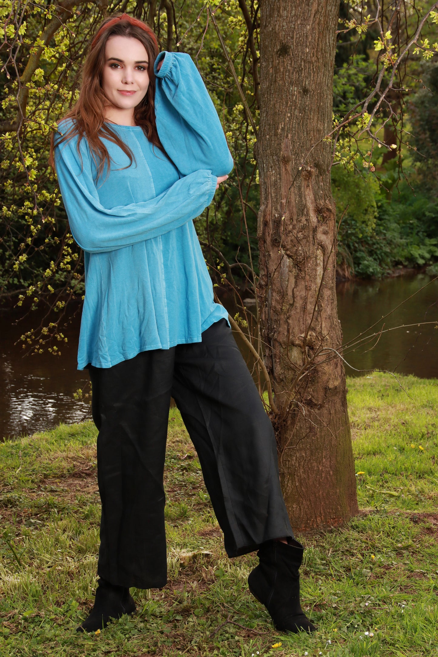 Guru Flared Top with Blouson Sleeves in Wedgwood Blue