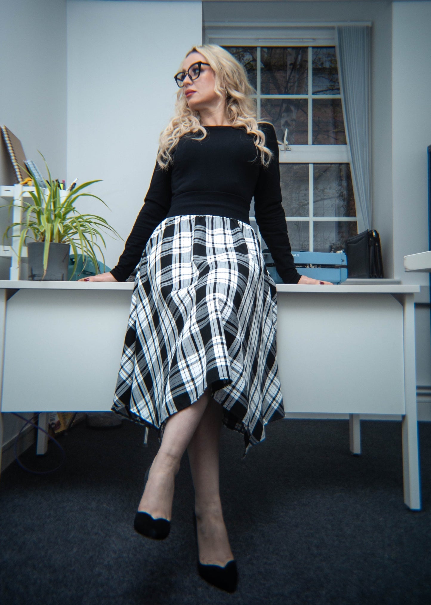 Avalon Asymmetric Top In Black