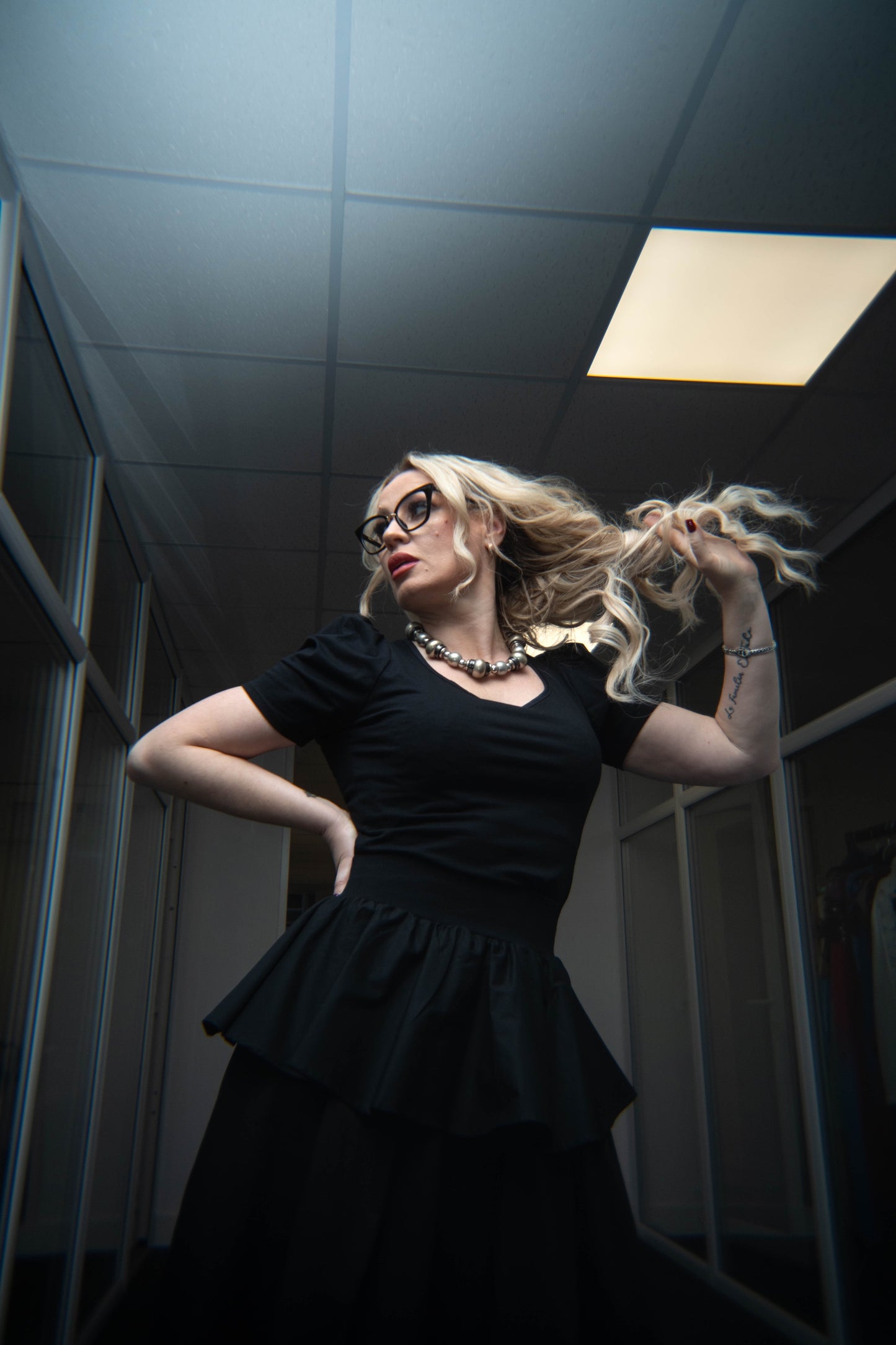 Top Belle à encolure dégagée en noir