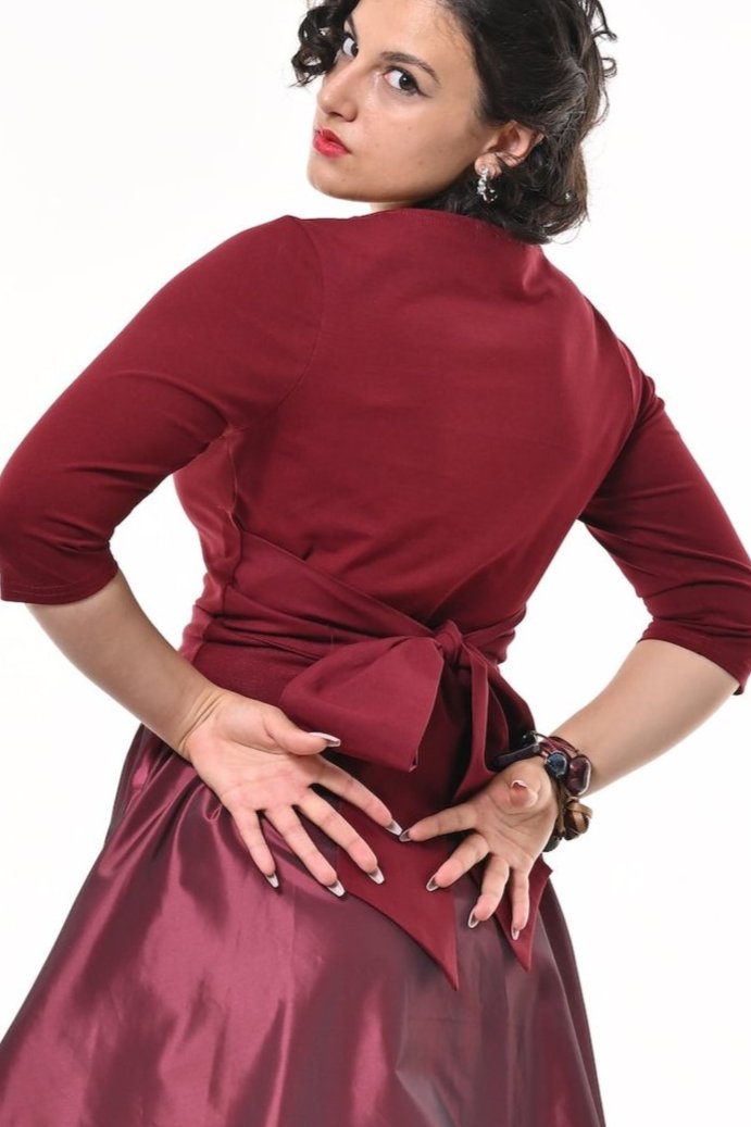 Primrose Top With Bow In Burgundy