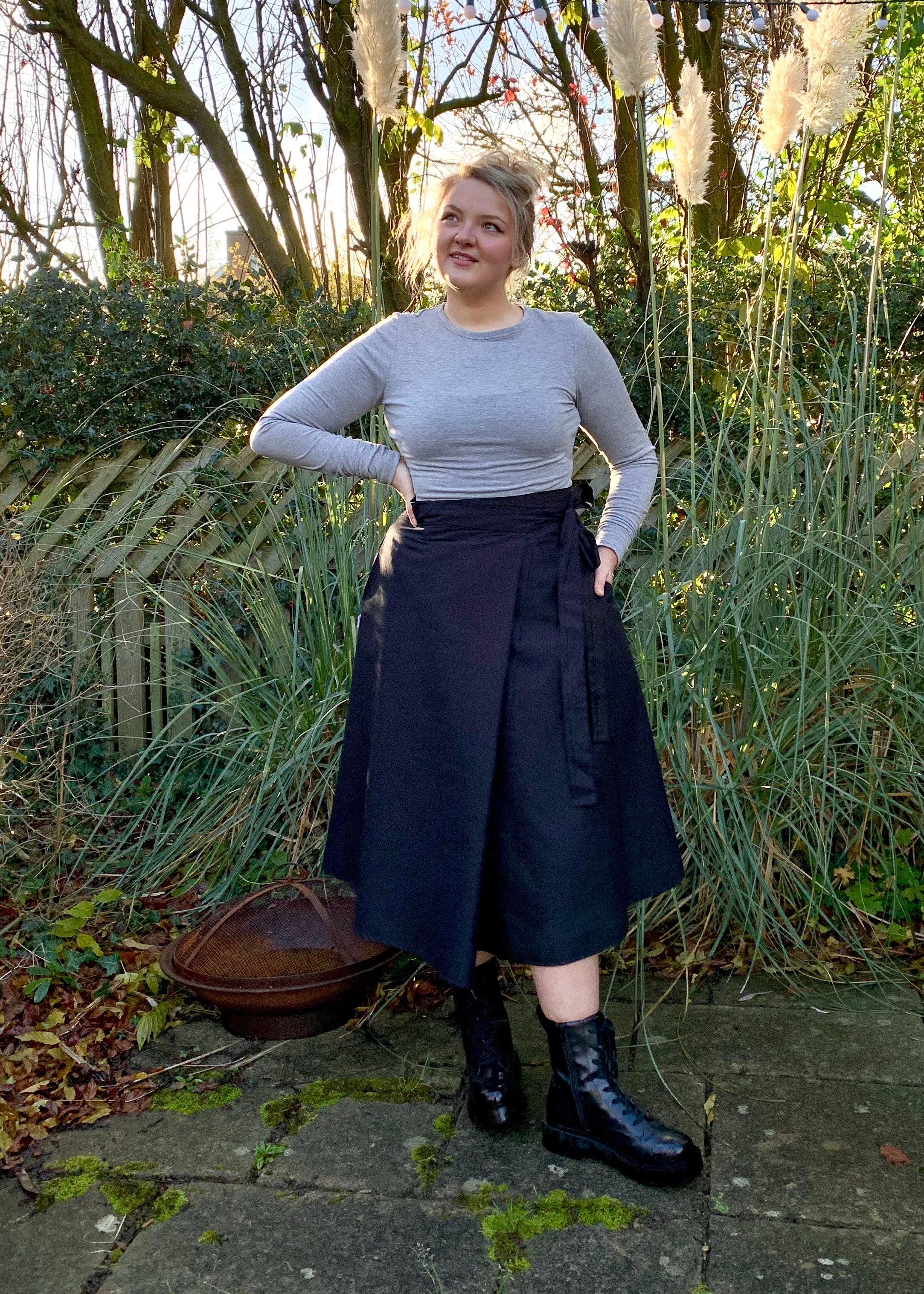 Full midi skirt with cheap pockets