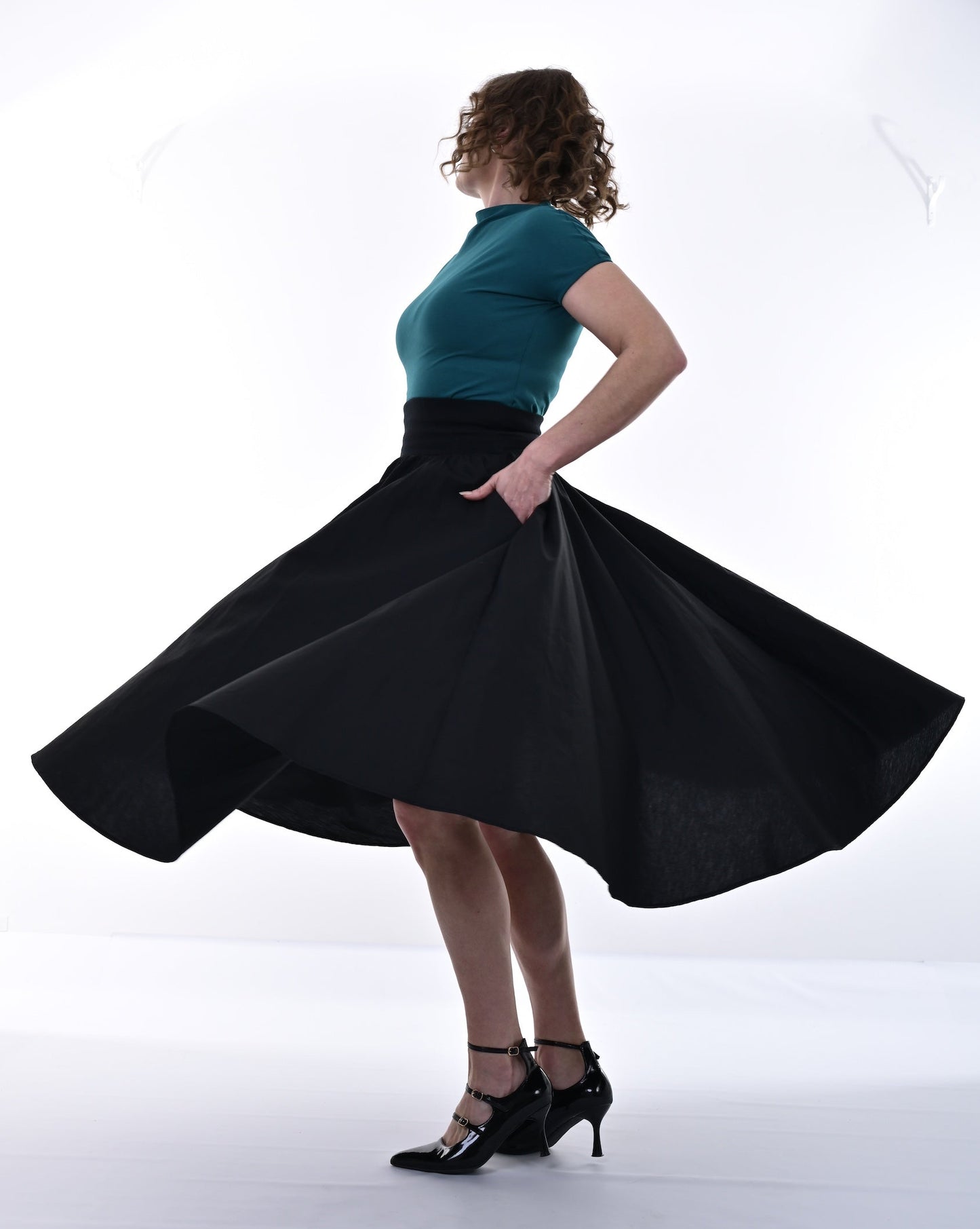 Drury Lane Circle Skirt In Black
