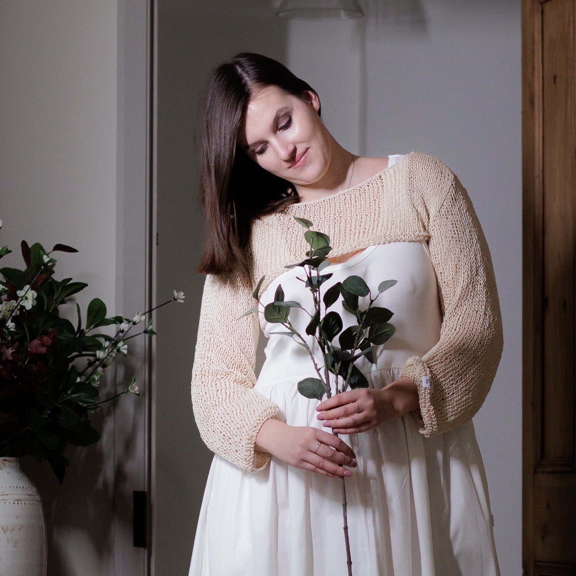Julia Knitted Long Sleeve Crop Top in Cream – Frock Tales